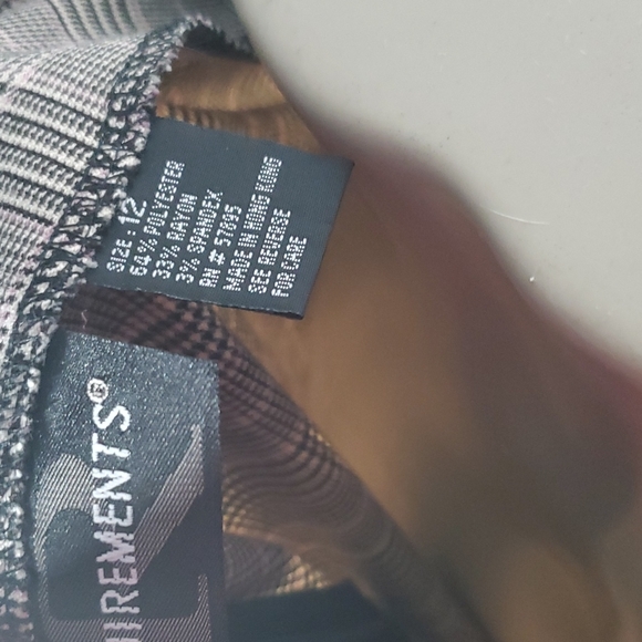 Midi skirt with front side split. Size 12 - Picture 10 of 13